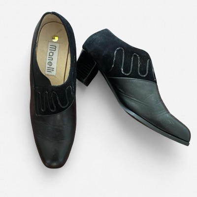 Manelli black leather upper and lining shoes