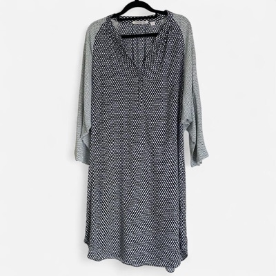 Trenery Navy & Sage Green contrast geometric shift dress