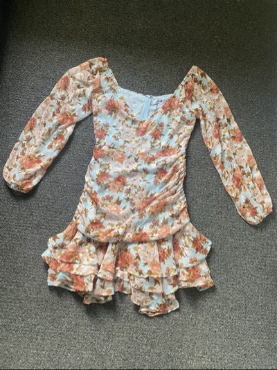 minx & moss floral ruffle mini dress size 8