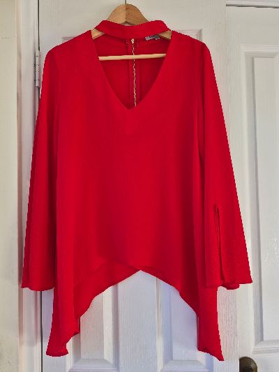 Harper And Me vibrant top