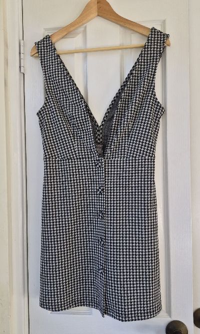 Houndstooth mini pinafore