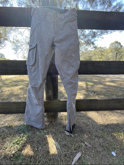 Burton grey snow pants with cargo pockets size XS