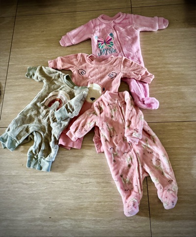 Baby newborn girls Rompa body suits 000s and 0000s