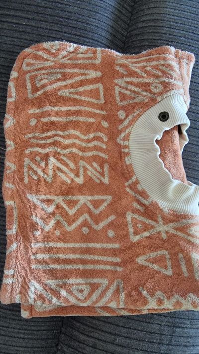 Looma towel bib