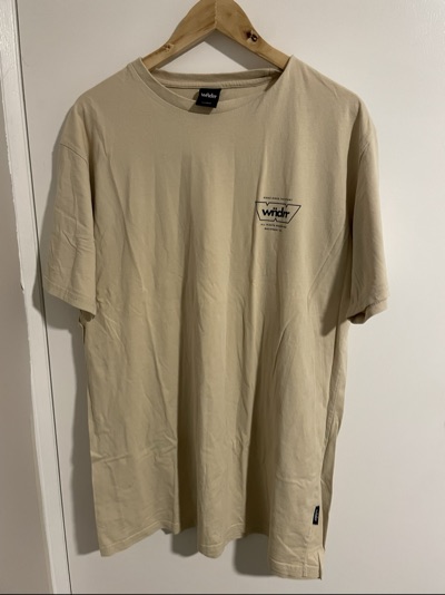 Wndrr graphic t-shirt size X LARGE