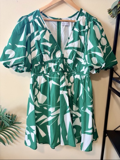 Passionfusion Green & White Print Dress Size 10| Puff Sleeve