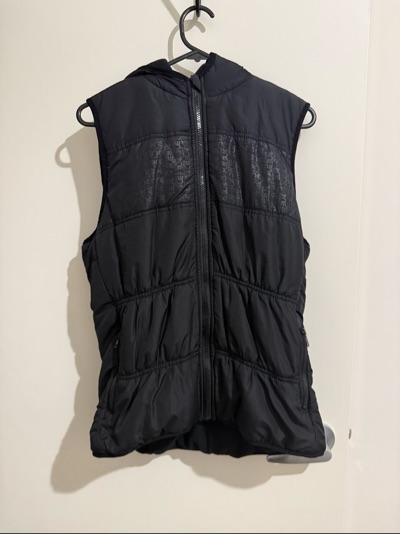Black padded hooded vest