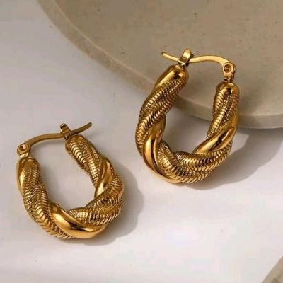 Retro Inspired Gold Earrings