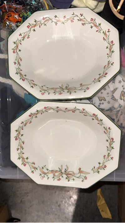 Johnsons&brothers English serving plates floral