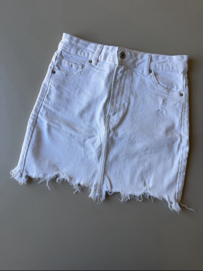 White denim mini — listed on Frippy