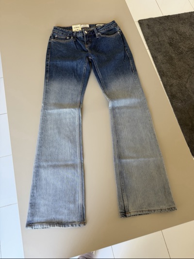 Ombre bootcut jeans — listed on Frippy