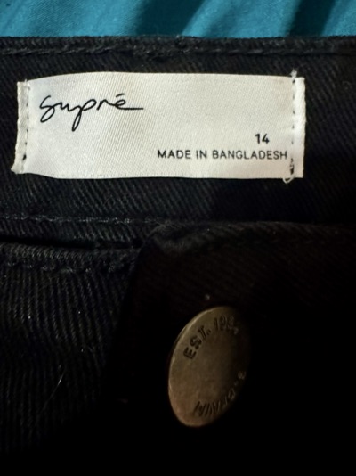 Supré Black Tapered Jeans – Size 14