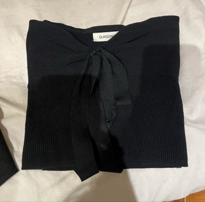 Black ribbed crop top