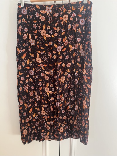 Ghanda floral midi skirt size small