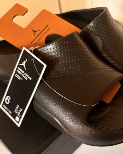 Jordan post slides women size 6