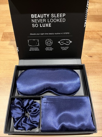 ❣️Satin Silk Feeling Beauty -Set in Blue❣️