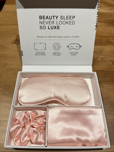 ❣️Satin Silk Feeling Beauty -Set in Baby Pink❣️