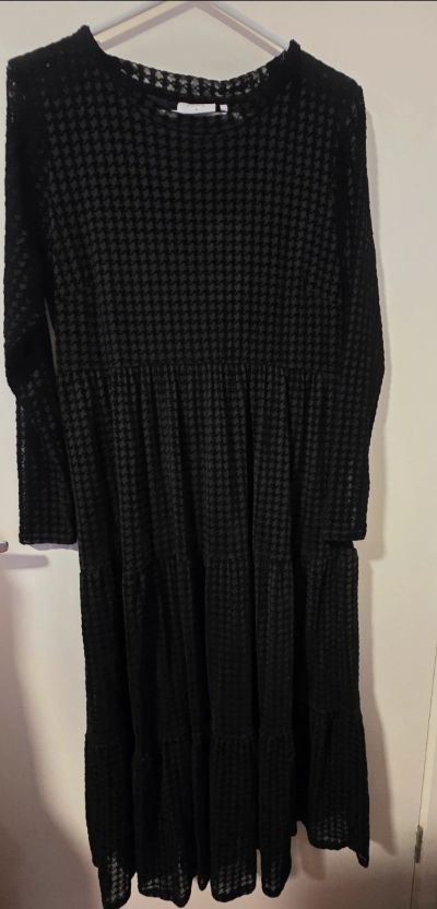 Foil Black dress