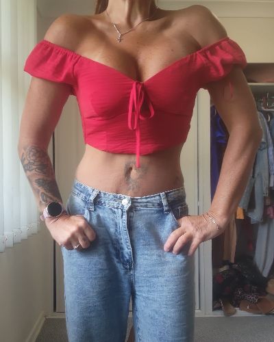Mooloola Red Puff Sleeve Off-Shoulder Crop Top | Size 10