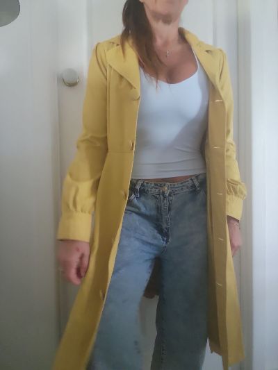 Valleygirl Mustard Yellow Cotton Trench Coat – Size 14 – Belted Vintage-Inspired