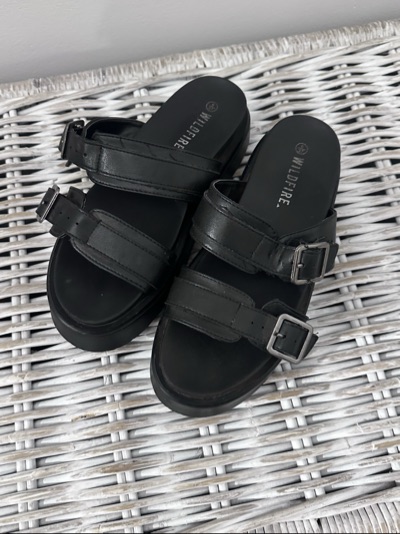 Wildfire black platform sandals with double buckles