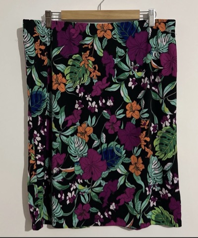 Rockmans floral pencil skirt size L