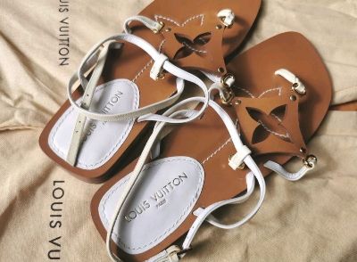 BN Louis Vuitton Monogram Cutout Leather Flat Thong Sandals Sz 37 Made In Italy