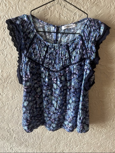 Just Jeans floral blouse with lace trim
