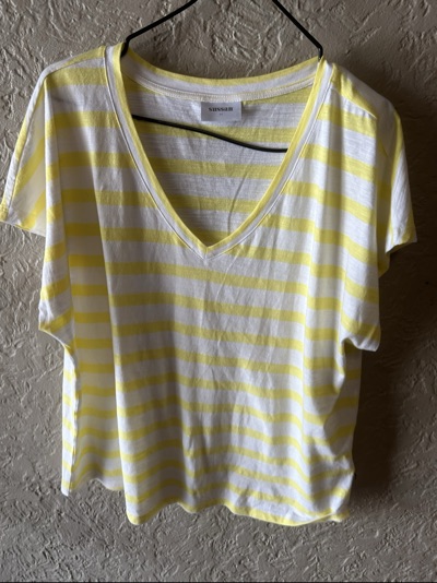 Sussan yellow and white striped V-neck T-shirt size M