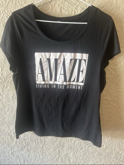 Black graphic print T-shirt with crew neck
