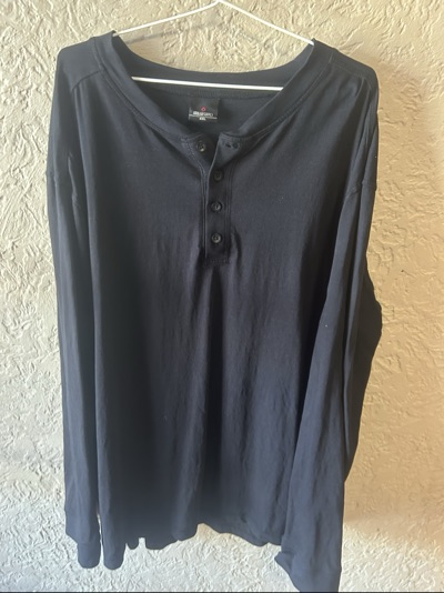 Urban Supply black long-sleeve henley top size 4XL