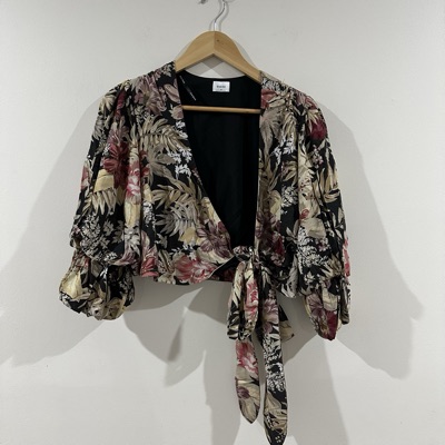 Sheike Mahalo floral cropped wrap blouse size 12